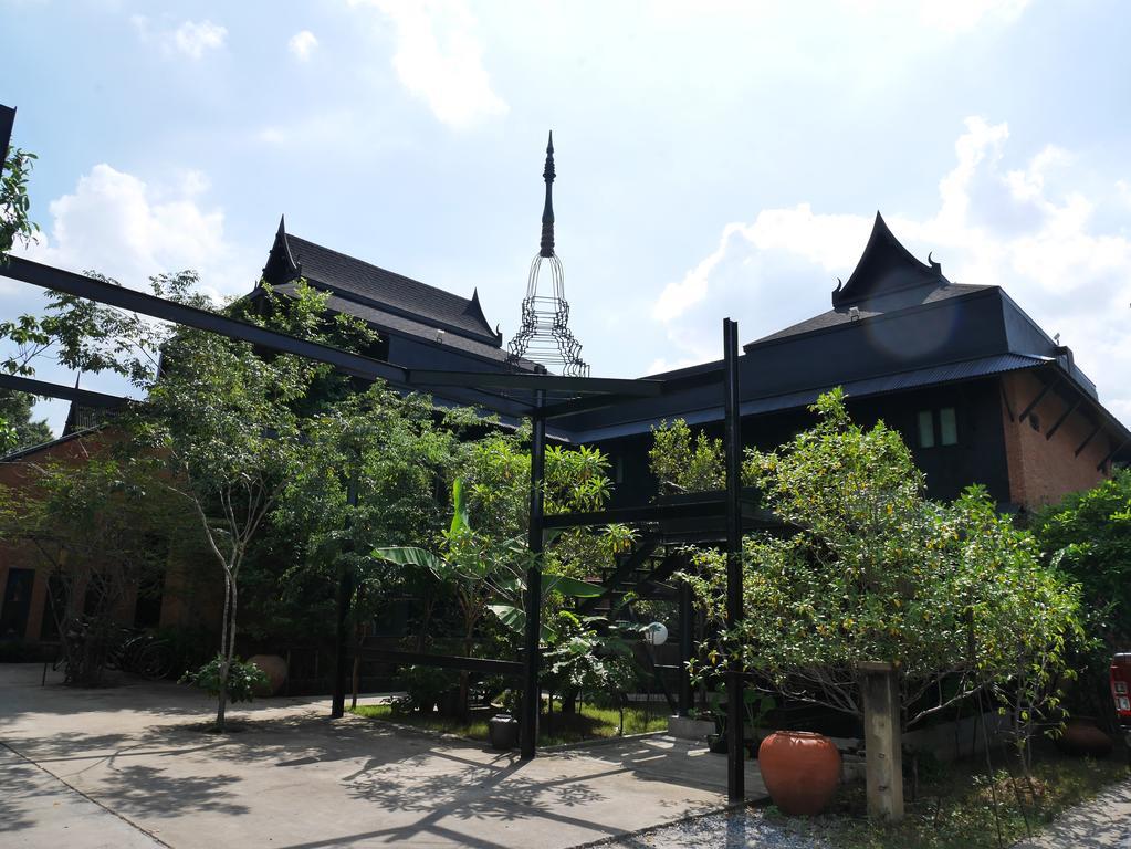 Silp Pa Phra Nakhon Si Ayutthaya Hostel Exterior foto